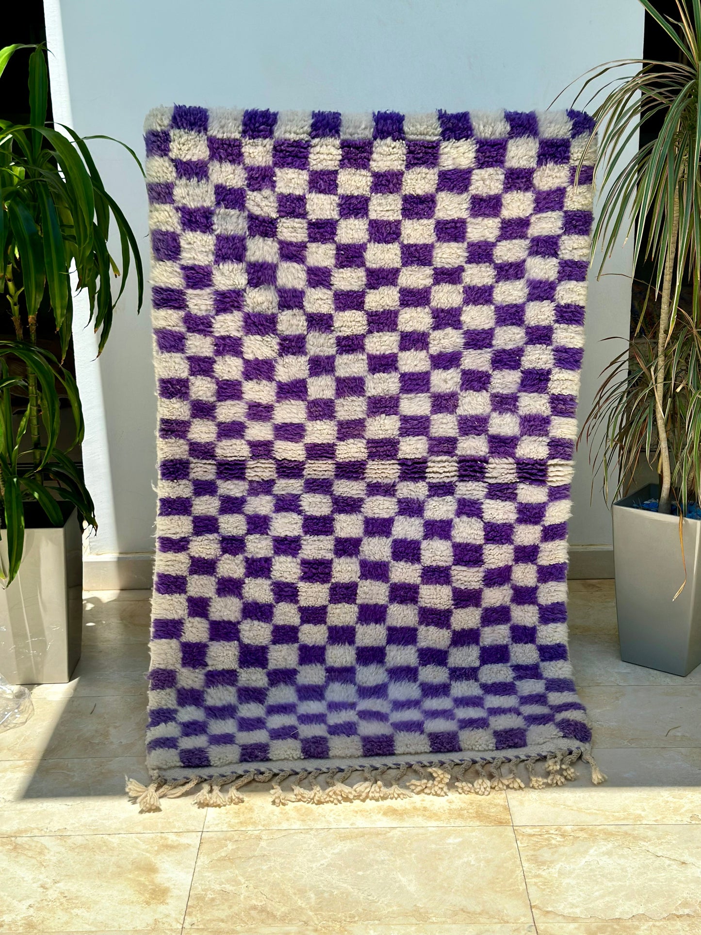 Beni Ouarain cream and mauve checkerboard carpet - 168cm / 100cm