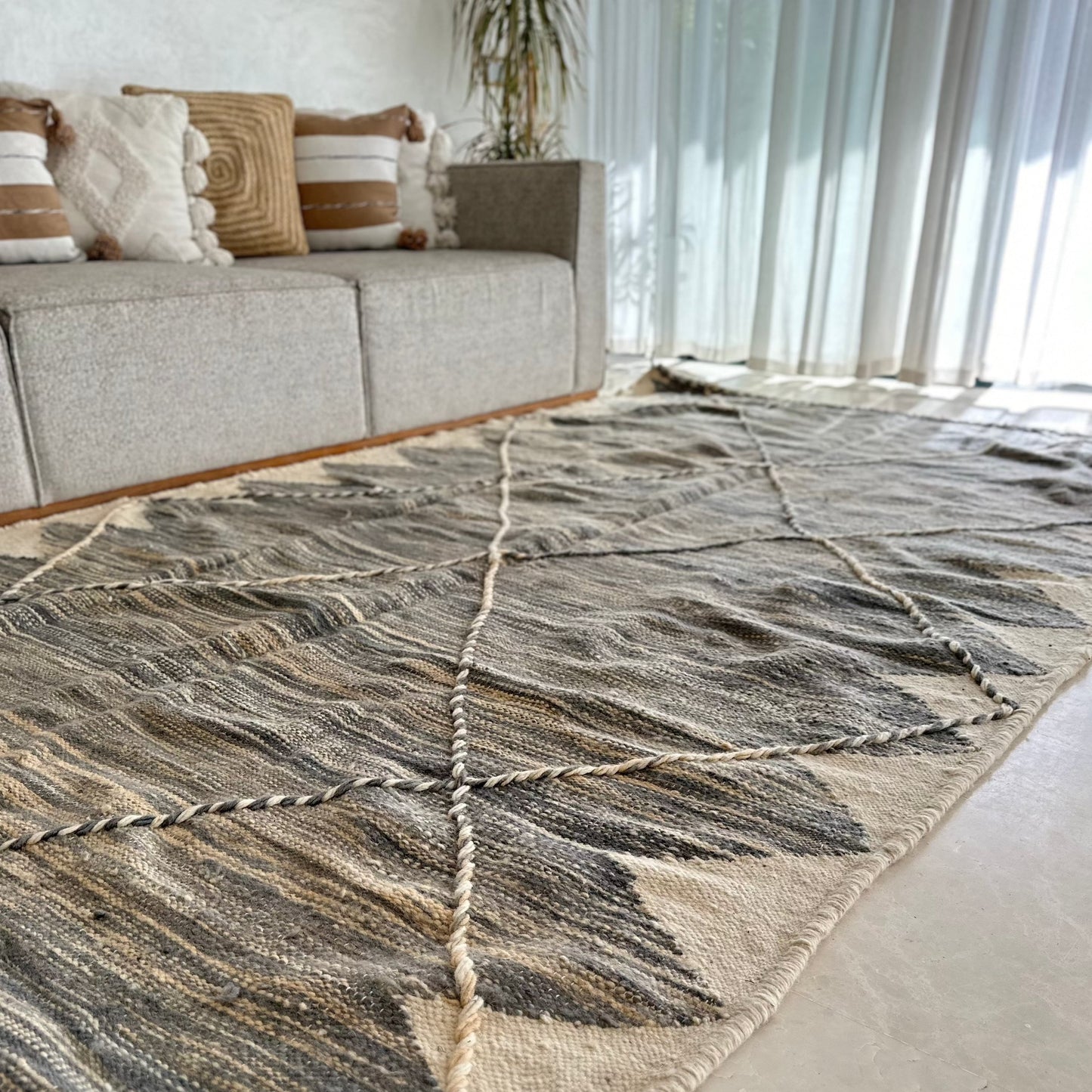 Taupe Zanafi Carpet - 3.15m / 1.93m